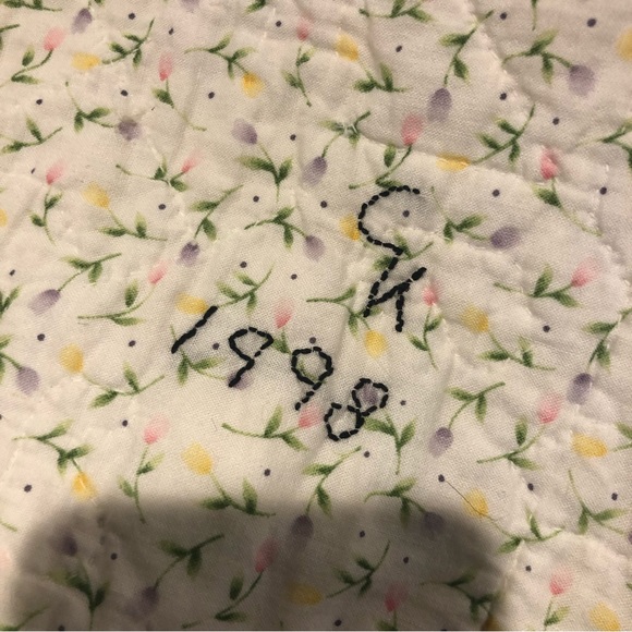 Handmade hand stitched baby blanket 41 x 41 - Picture 11 of 11